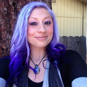 Meet your Posher, Jade